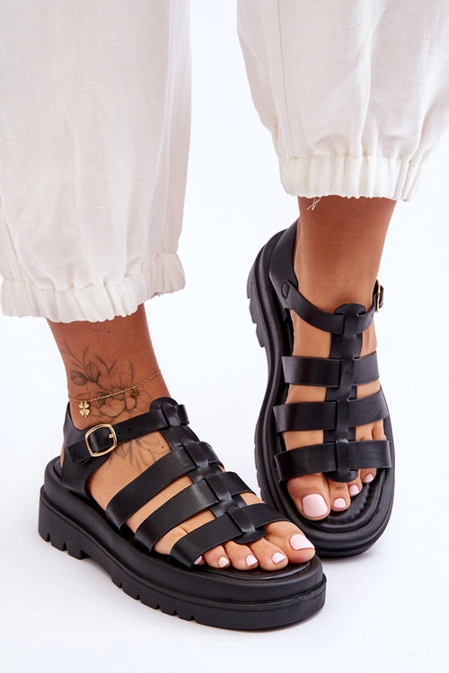 Skórzane Sandały Z Paseczkami Czarne Colet