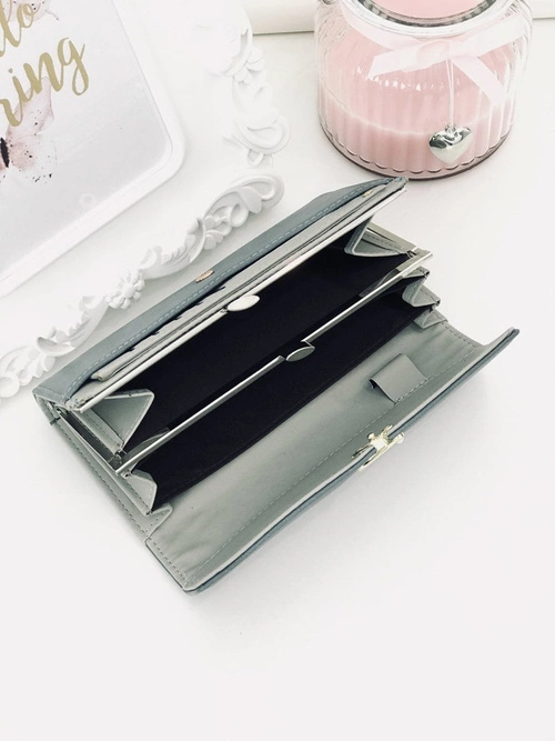 Duży Damski Niebieski Portfel z Serduszkiem