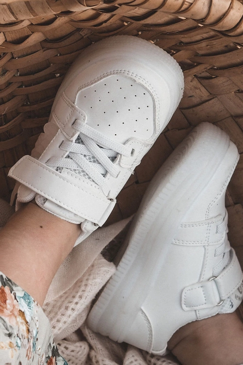 Dziecięce Skórzane Buty Sportowe Na Rzep Białe Angel