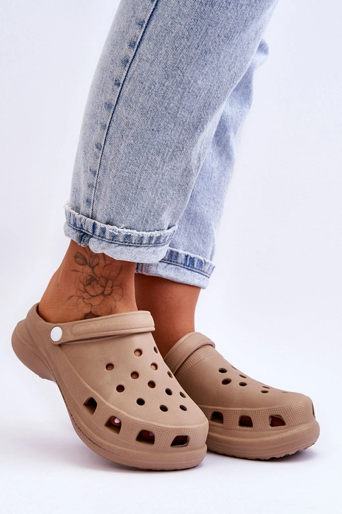 Piankowe Klapki Kroksy Na Masywnej Podeszwie Beżowe Katniss