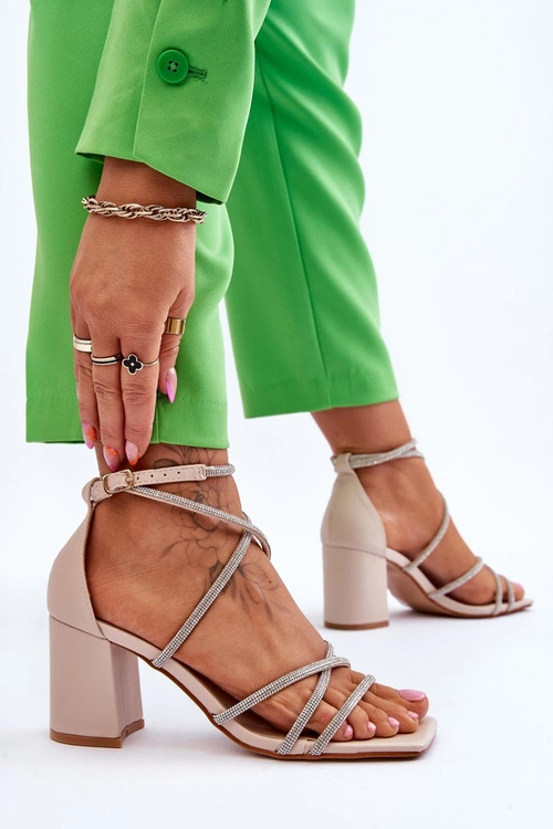 Skórzane Damskie Sandały Z Cyrkoniami Na Obcasie Beżowe Liviano