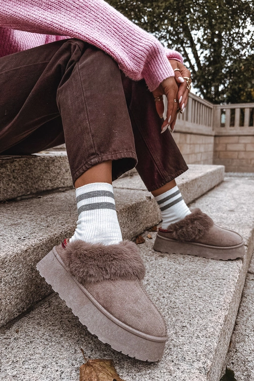 Śniegowce Damskie Na Platformie Z Futerkiem I Haftem Ciemnobeżowe Querina