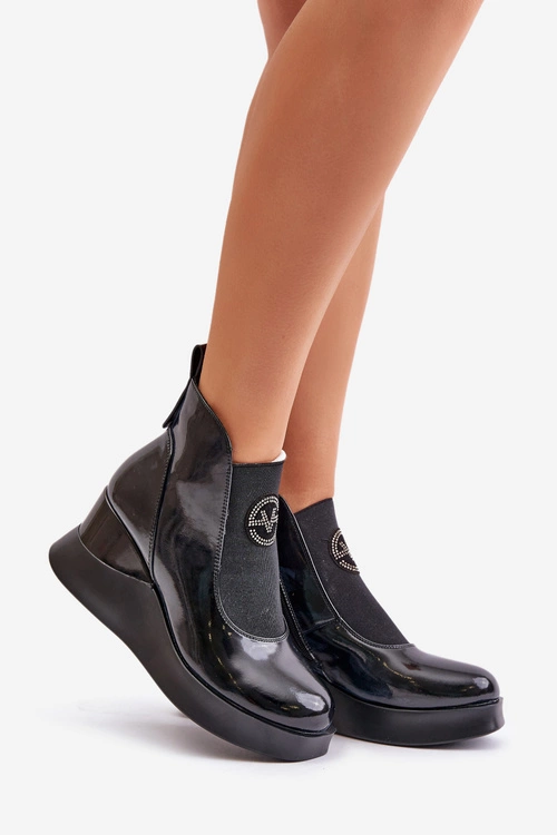 Lakierowane Botki Na Koturnie Ocieplane Vinceza 66703 Czarne