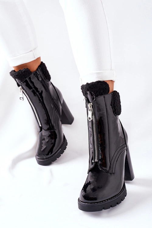 Botki Na Słupku Czarne Lakierowane Arleston