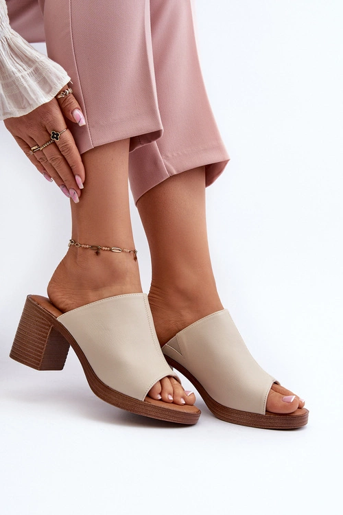 Eleganckie Lekkie Klapki Damskie Na Obcasie Beżowe Varnila