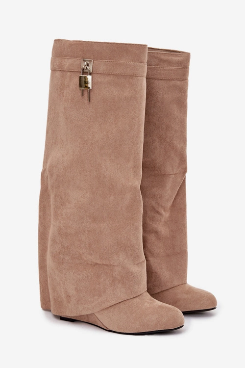 Kozaki Damskie Na Koturnie Z Paskiem I Srebrnym Detalem Beżowe Korivelle