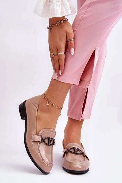 Lakierowane Mokasyny Na Płaskim Obcasie Beżowe Marra