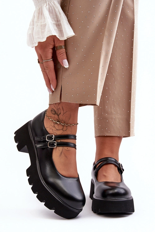 Damskie Półbuty Na Niskim Obcasie Czarne Saviwa