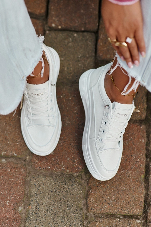 Trampki Buty Sportowe Damskie Na Platformie Z Ozdobą Białe Vinceza 13613