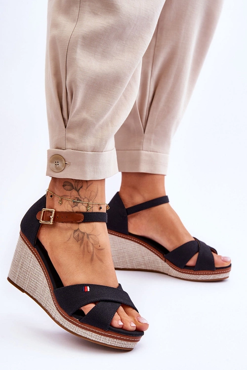 Damskie Sandały Na Koturnie Czarne Veenus