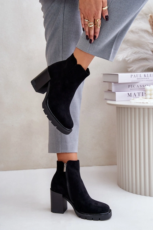 Eko Zamszowe Botki Na Słupku Czarne Cediona