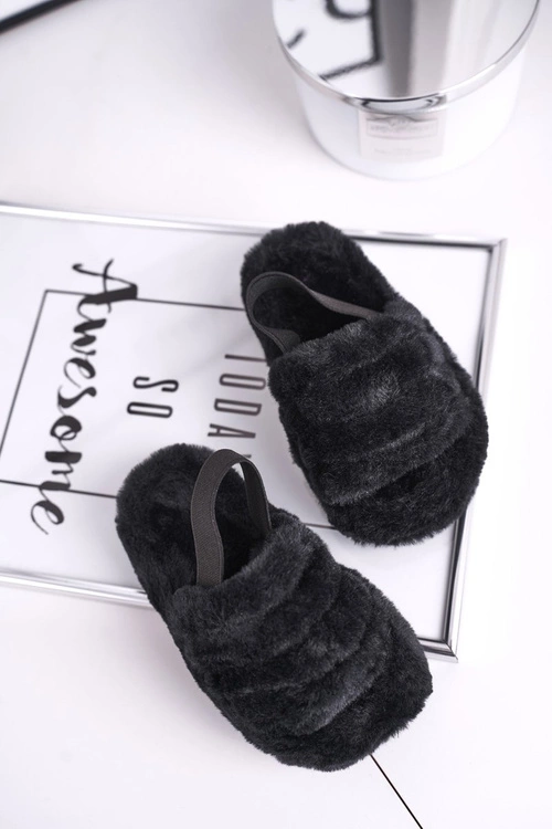 Dziecięce klapki z futerkiem i gumką czarne Fluffy