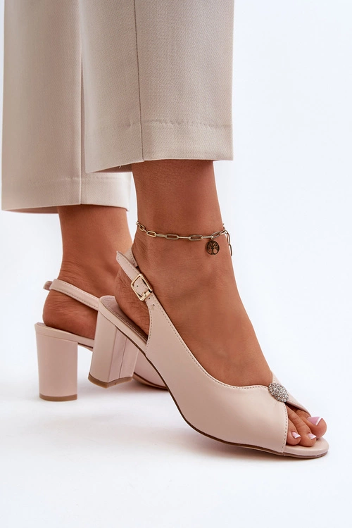 Eleganckie Sandały Na Słupku Z Ozdobą Beżowe Trasea