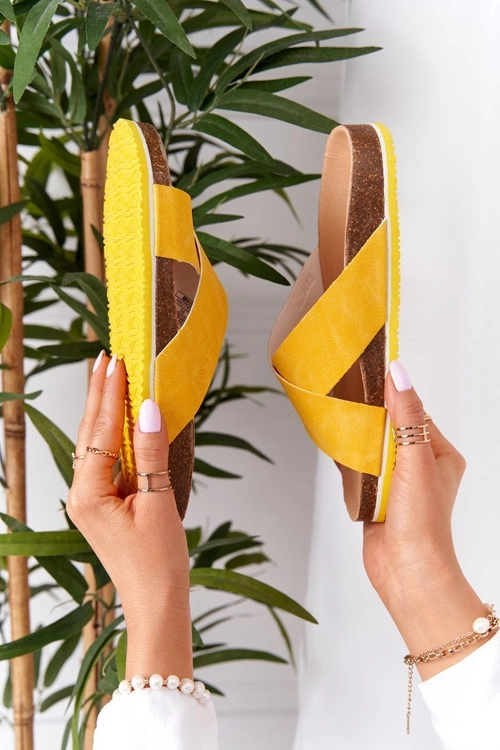 Skórzane Profilowane Klapki Big Star HH274596 Żółte