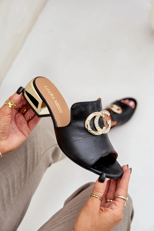 Skórzane Eleganckie Klapki Damskie Na Niskim Obcasie Laura Messi 2874 Czarne