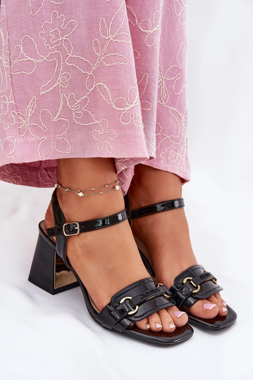 Skórzane Lakierowane Sandały Damskie Na Słupku Czarne Mevonelle