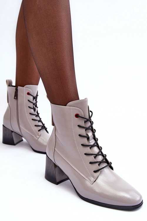 Lakierowane Botki Na Słupku Szare Basciano