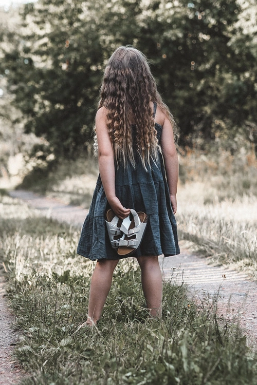 Sandałki Dziecięce Na Korkowej Platformie Zapinane Na Rzep Szare Rorria