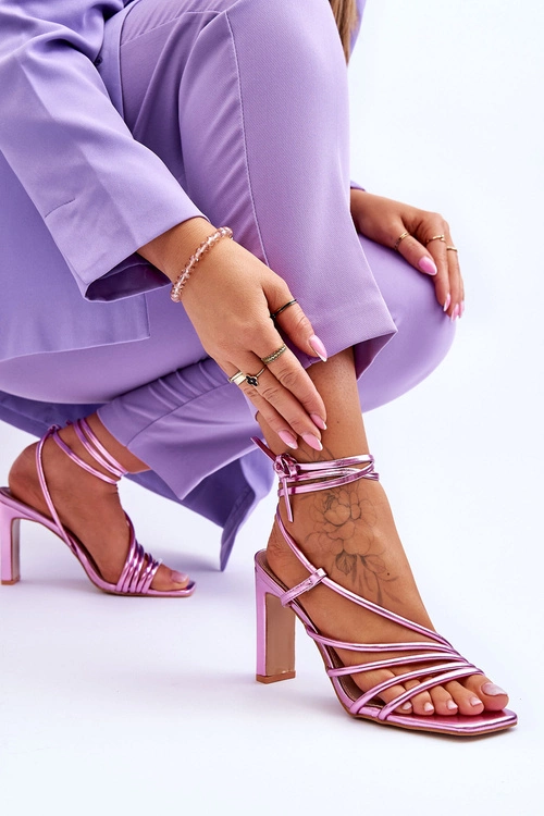 Modne Wiązane Sandały Na Obcasie Różowe Tessoro