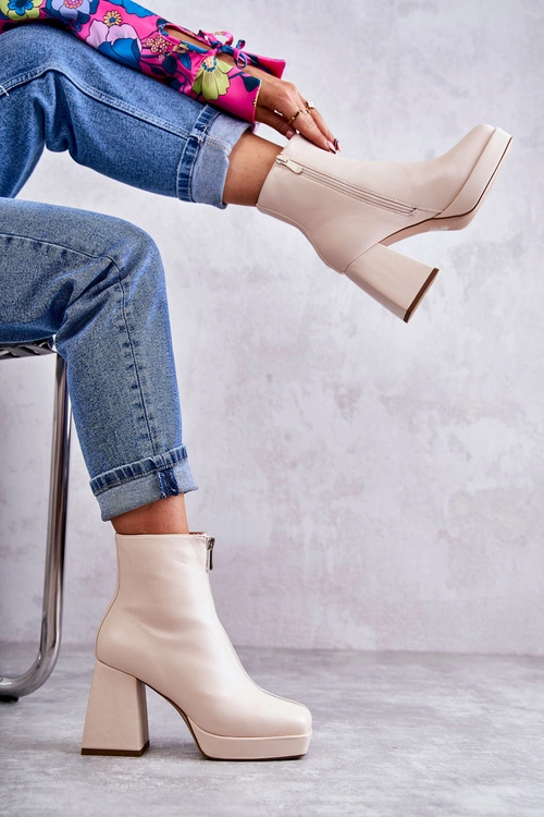 Damskie Botki Na Masywnym Obcasie Z Suwakiem Beżowe Carrera