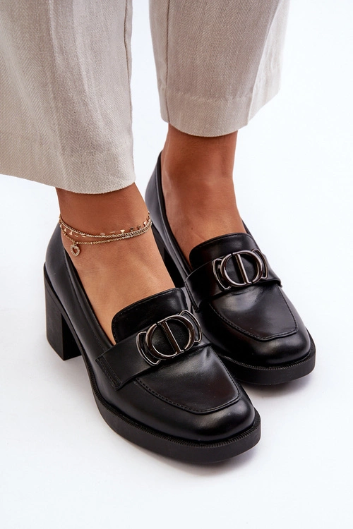 Półbuty Damskie Na Obcasie Z Ozdobą Czarne Nedarea