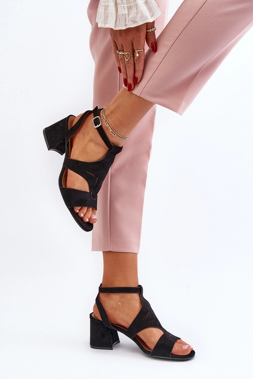 Sandały Na Niskim Obcasie Czarne Eleriva