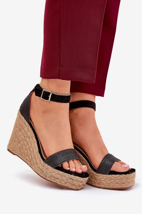 Sandały Damskie Na Koturnie Z Plecionką Czarne Adelio