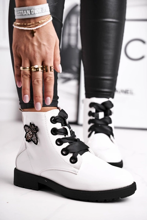 Botki Damskie Płaski Obcas Glany Lakierowane Białe Sergio Leone BT530