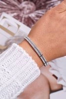 Odcienie szarości i srebra