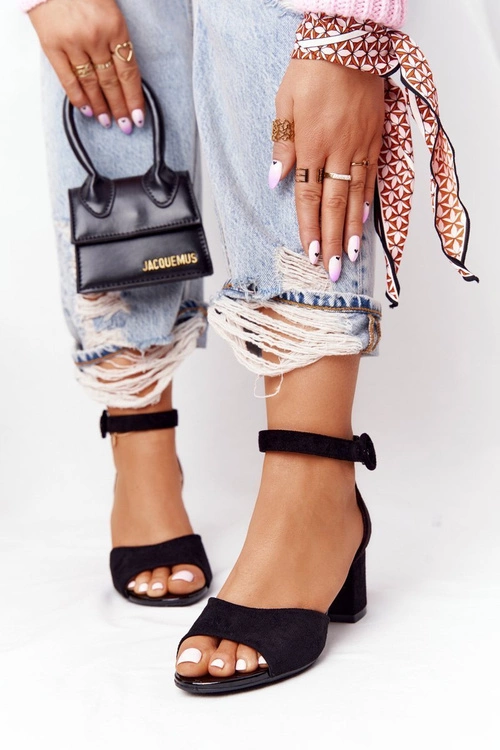 Zamszowe Sandały Na Obcasie Vinceza 20100 Czarne