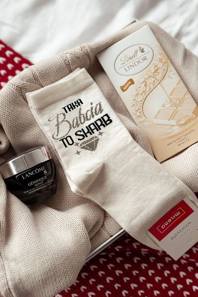 Skarpetki Damskie Z Napisem Taka Babcia To Skarb Ecru