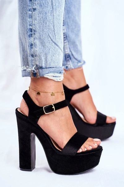 Wysokie Czarne Sandały na Słupku Platforma HighShoes