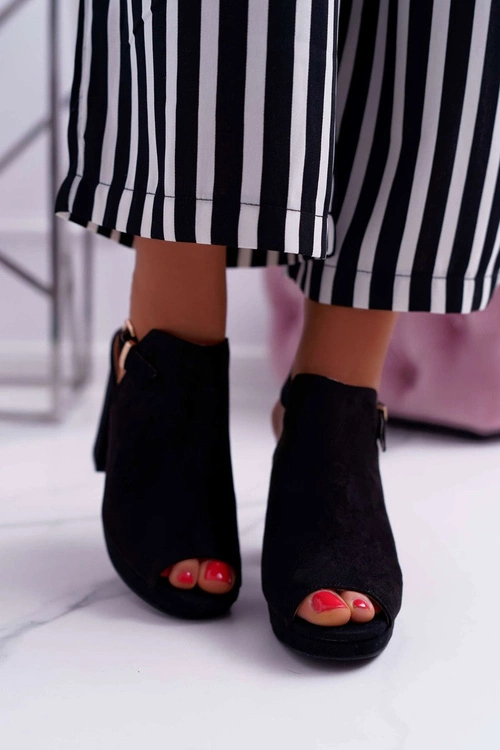 Sandały Damskie Na Słupku Z Cholewką Odkryte Palce Czarne Montree