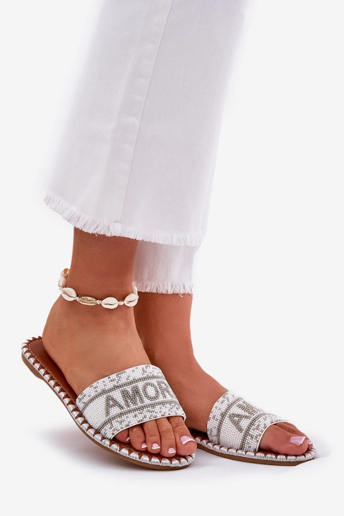 Klapki Damskie Na Płaskim Obcasie Ze Zdobieniem Białe Dorfedi