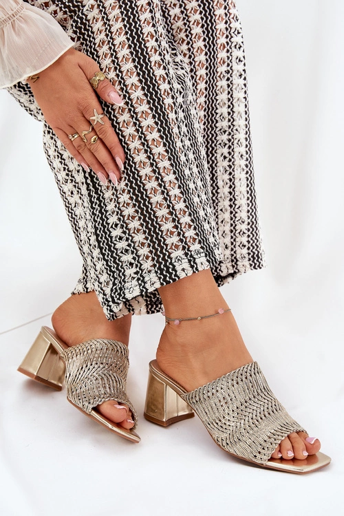 Klapki Damskie Z Plecionką Na Obcasie Złote Ciariloria