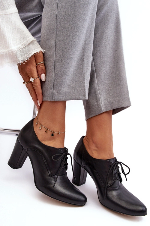 Skórzane Półbuty Na Obcasie Czarne Mavitte