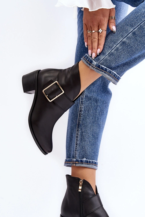 Skórzane Botki Damskie Na Niskim Słupku Z Klamrą Czarne Liliane