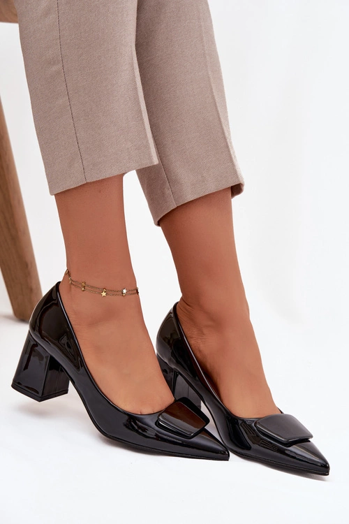 Lakierowane Czółenka Na Słupku Z Ozdobą Czarne Isoline