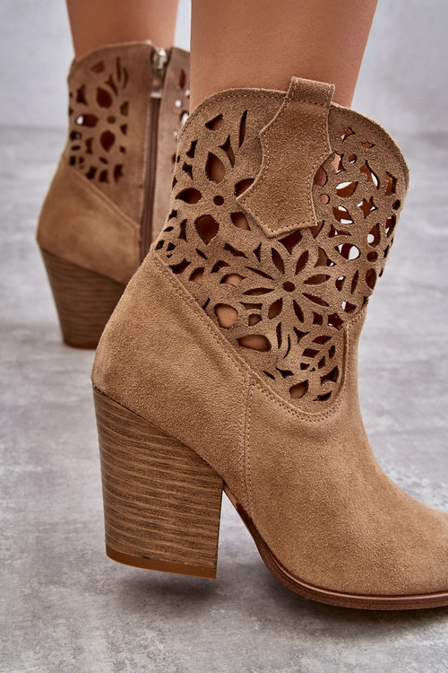 Zamszowe Ażurowe Botki Kowbojki Lewski Shoes 3265 Ciemnobeżowe