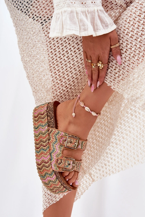 Klapki Damskie Na Masywnej Platformie Z Plecionką I Klamrami Multikolor Eradriana