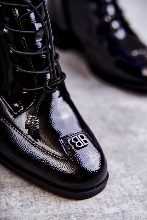 Lakierowane Botki Z Ozdobą Czarne Betrix