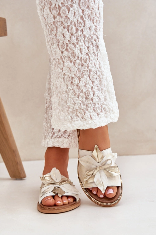 Klapki Z Ozdobą Skóra Naturalna Zazoo 3667 Złoty Przecierany