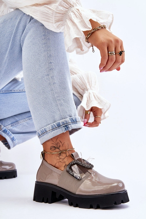 Lakierowane Półbuty Z Ozdobami Szare Keily