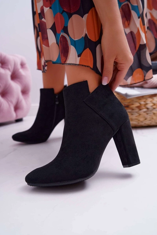 Botki Damskie Na Słupku Zamszowe Czarne Ruffle