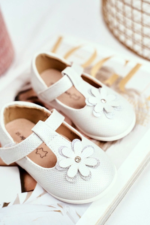 Balerinki Dziecięce na Rzepy Kwiatuszek Srebrne Antrela