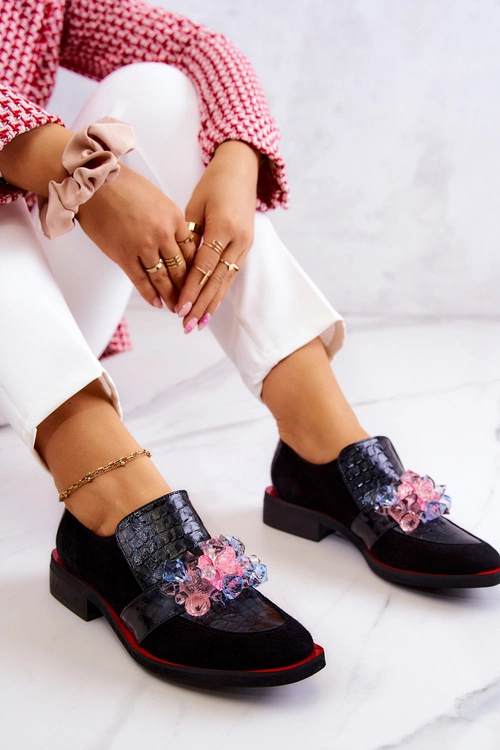 Zamszowe Półbuty Z Ozdobą Czarno-Czerwone Davine