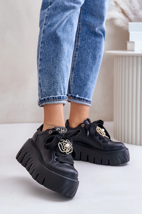 Sneakersy Damskie Na Masywnej Podeszwie Ze Złotą Ozdobą CheBello 4530 Czarne