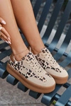 Sneakersy Damskie Na Platformie Panterka Big Star SS274763 Beżowe