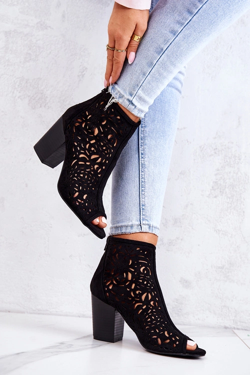 Botki Na Słupku Ażurowe Czarne Brittany