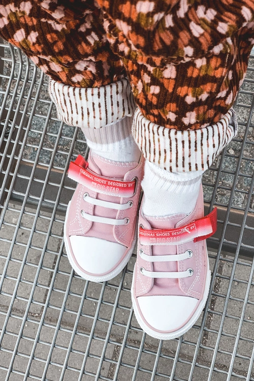 Dziecięce Niskie Trampki BIG STAR JJ374078 Różowe